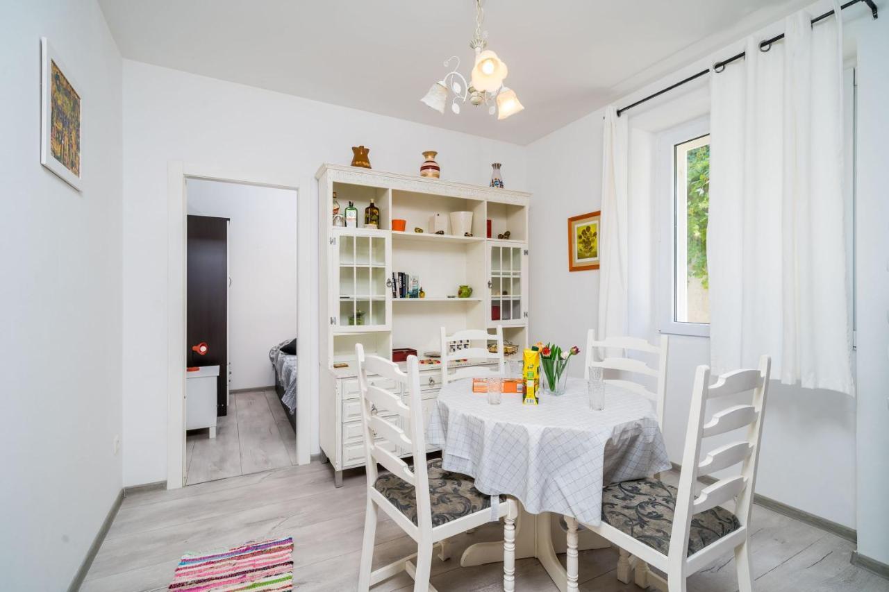Apartment Luka ดูบรอฟนิก ภายนอก รูปภาพ