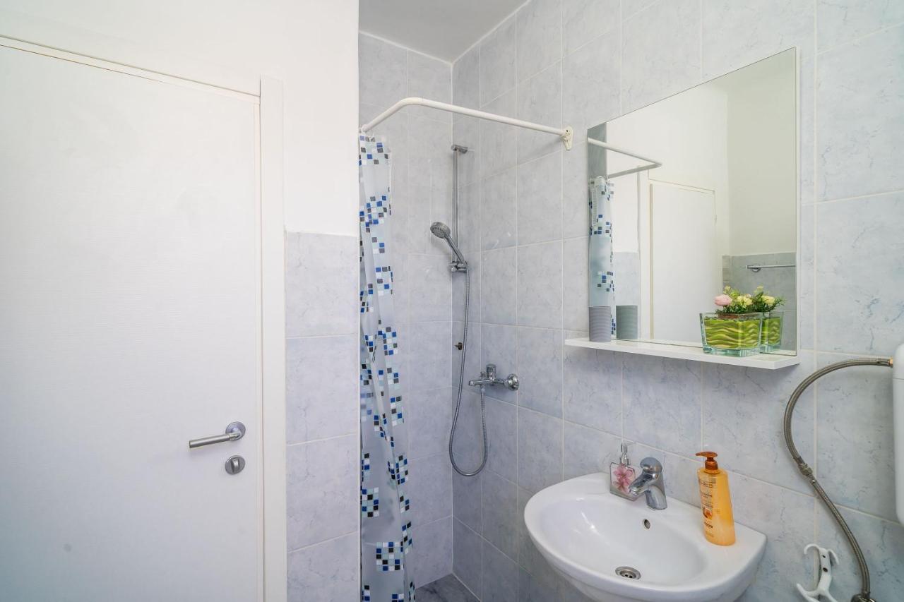 Apartment Luka ดูบรอฟนิก ภายนอก รูปภาพ